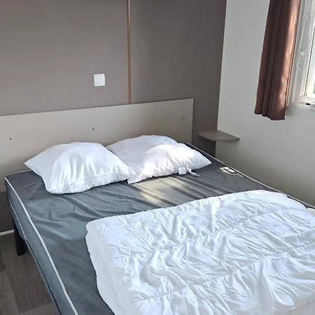 Campsite Joli Mobil N137, 4ch Confort Et Spacieux *